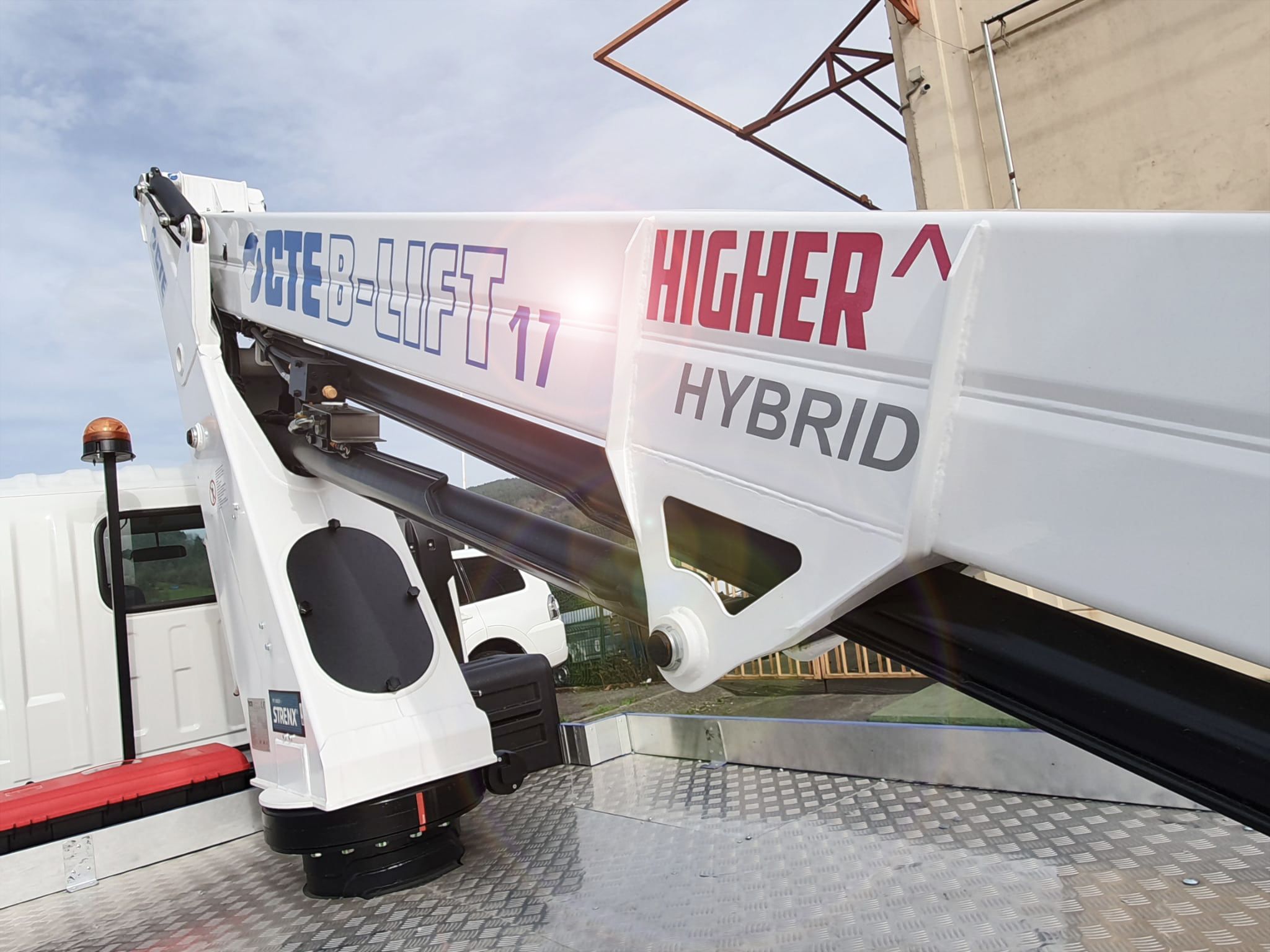 Plataforma_aerea_Higher