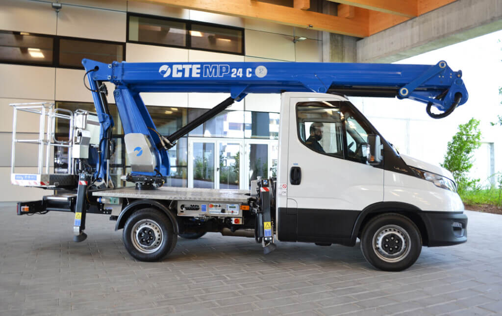 Plataforma-sobre-camion-CTE-zedMP24C-4